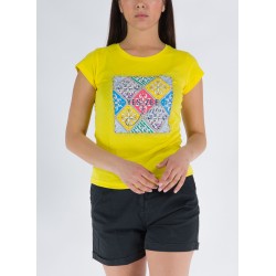 T-shirt da donna girocollo a maniche corte con stampa sul davanti T257/T903  GIALLO   0322 Yes Zee