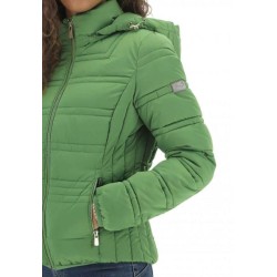 GIUBBINO DONNA SAGOMATO TRAPUNTATO CON CAPPUCCIO Yes Zee J007 M800  a 0900 VERDE Tessuto: 100%PL Collezione autunno/inverno