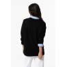 Maglione con collo a V da donna. c Juca_3 000